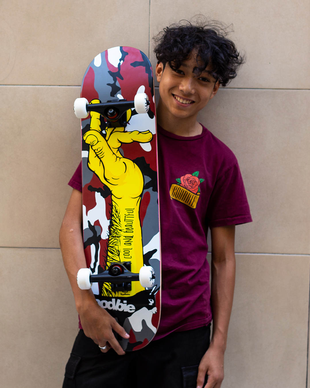 COMPLETE SKATEBOARDS