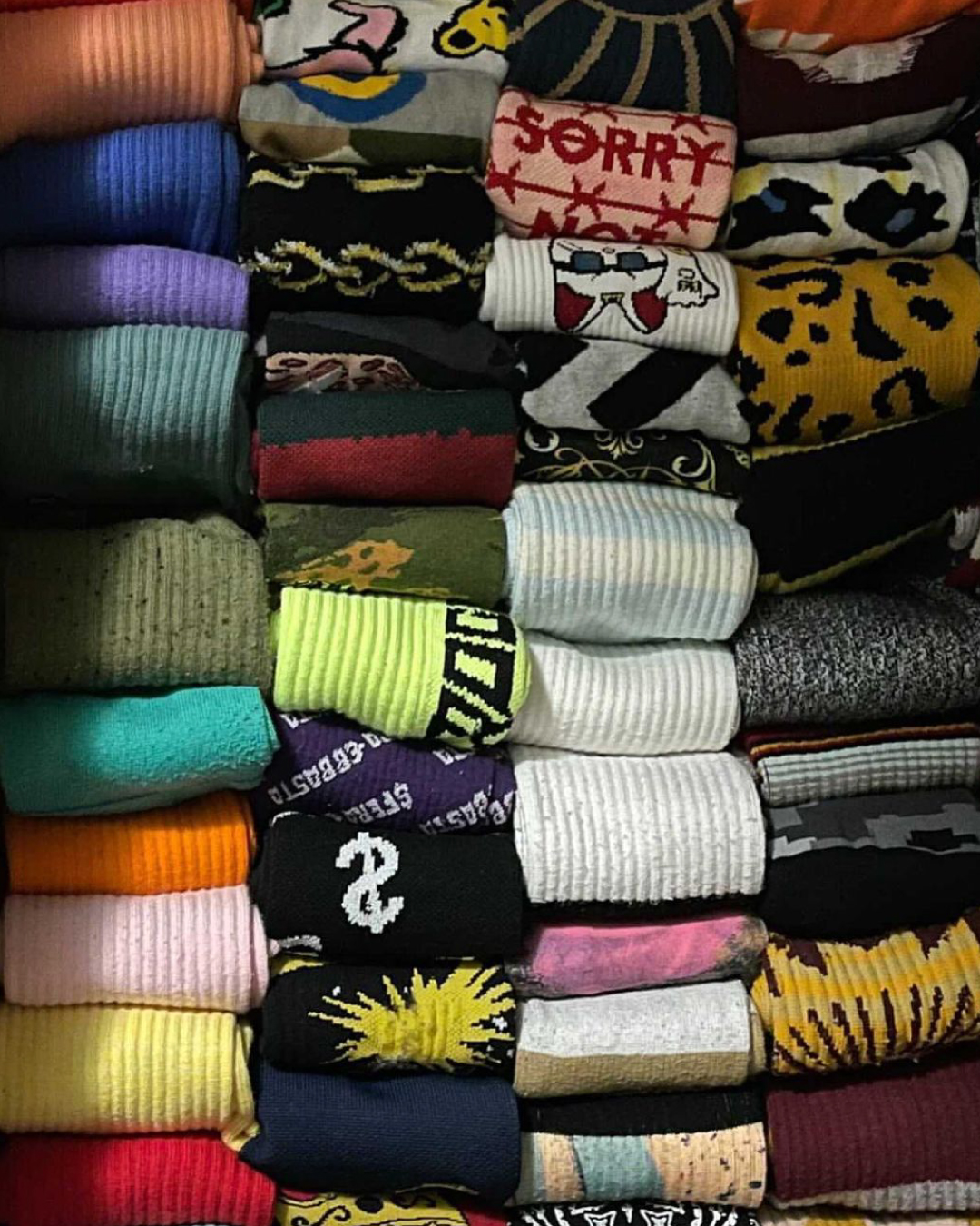 SHOP SOCKS