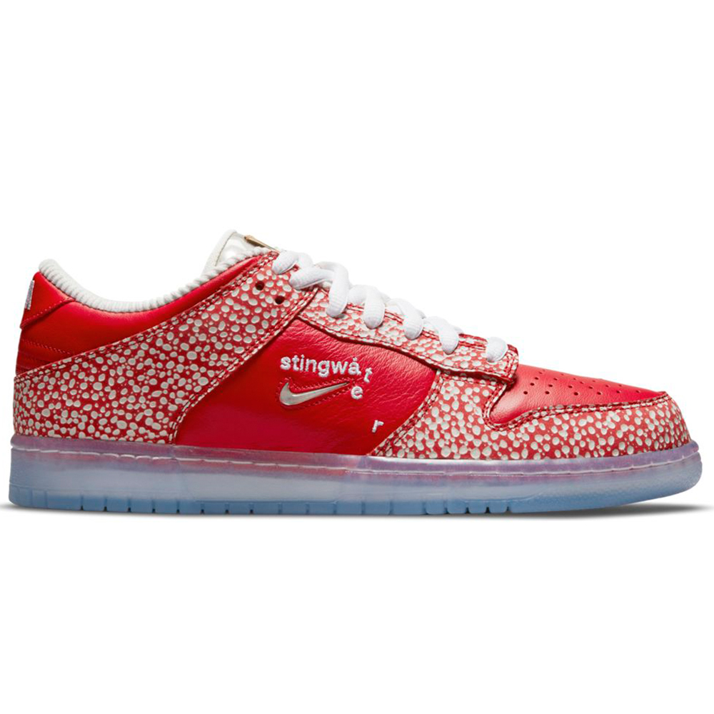 NIKE SB X STINGWATER DUNK LOW OG CHILE RED/CLEAR-WHITE-SAIL