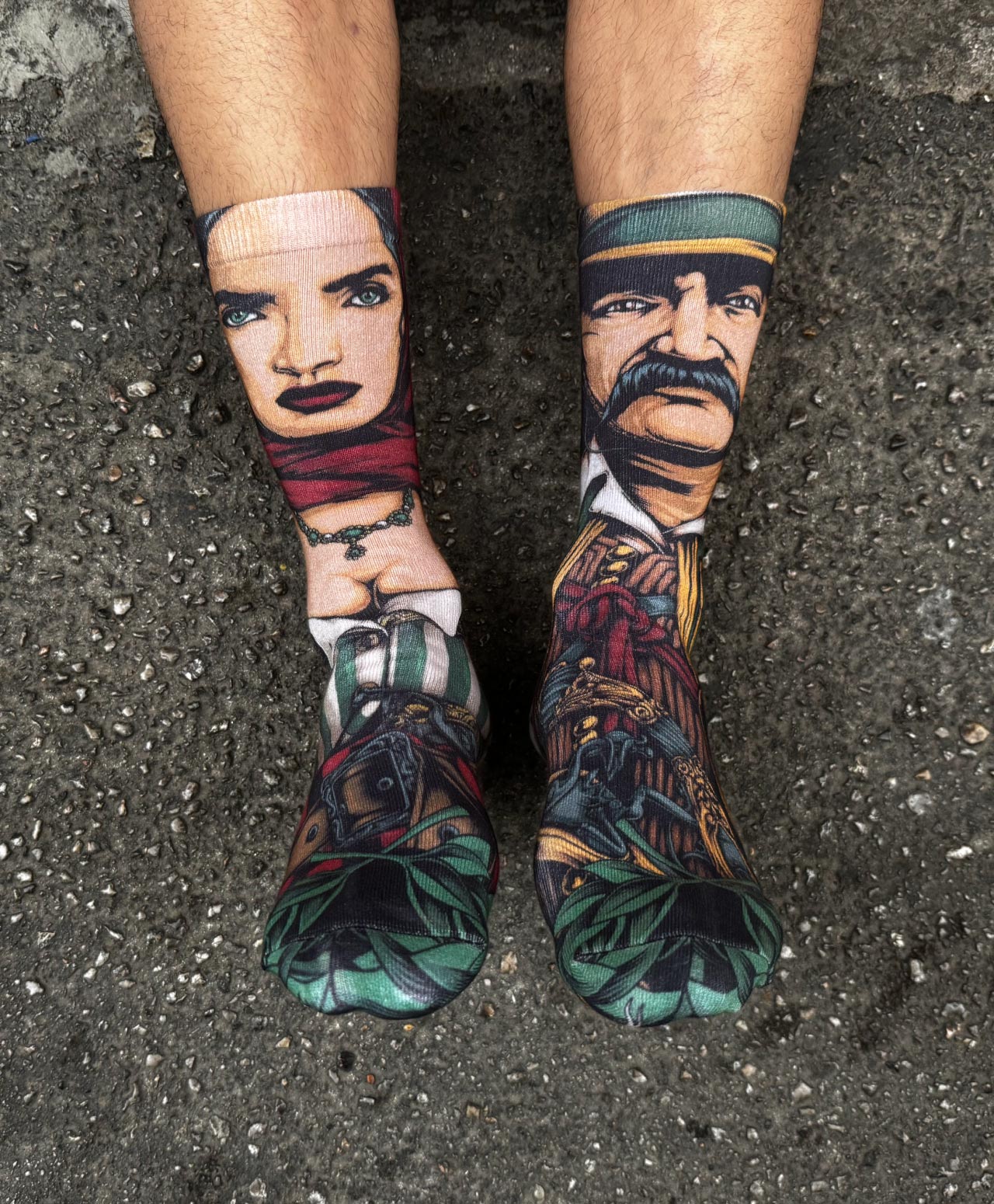 GOODBIE LOCAL HEROES CREW SOCKS