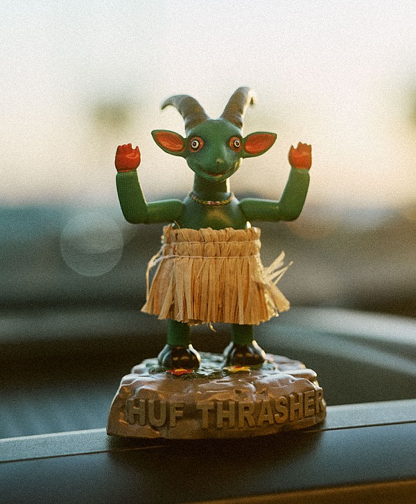 HUF X THRASHER HULA GOAT MULTI